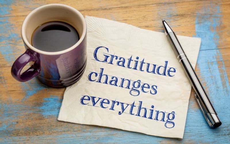 https://www.abundancenolimits.com/wp-content/uploads/2021/05/be-grateful-everyday-gratitude.jpg